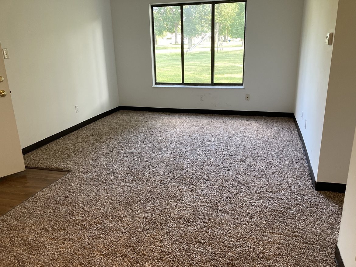 Photos and Video of Oak Estates in Knox, IN