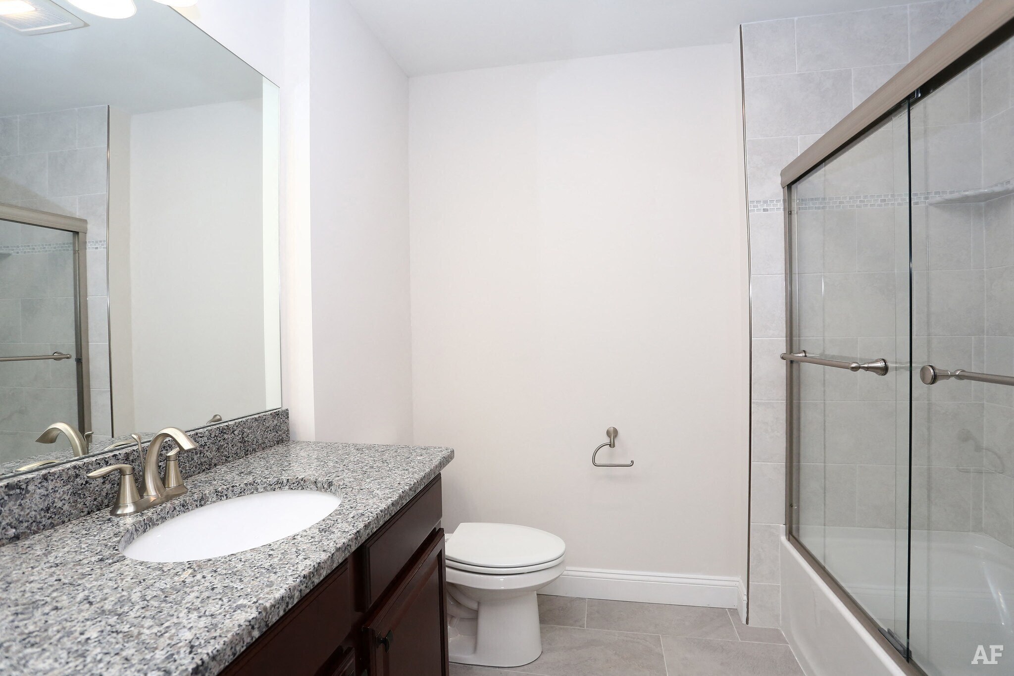 One/Two Bedroom Bathroom