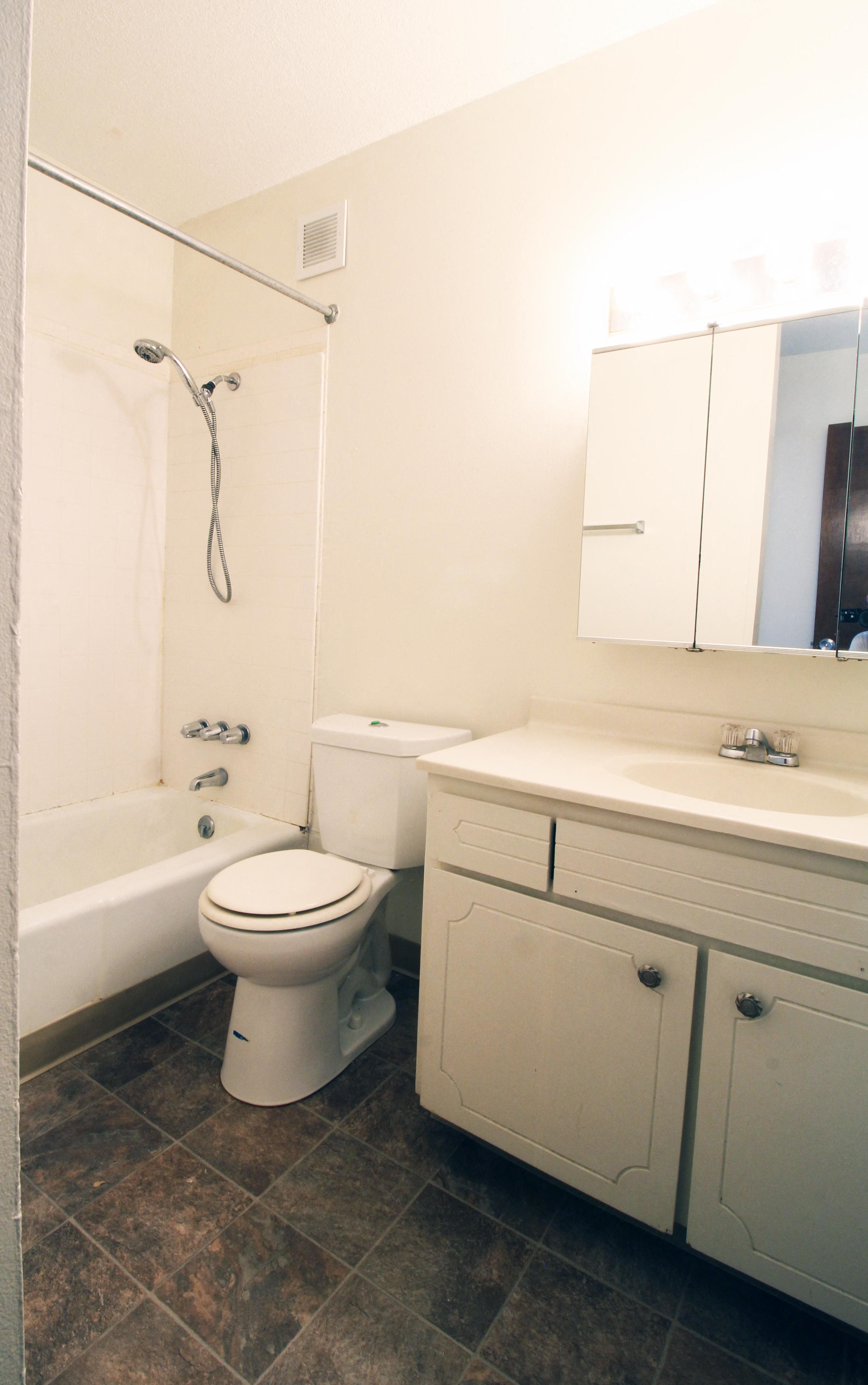 Photos and Video of Lakeview in Urbandale, IA