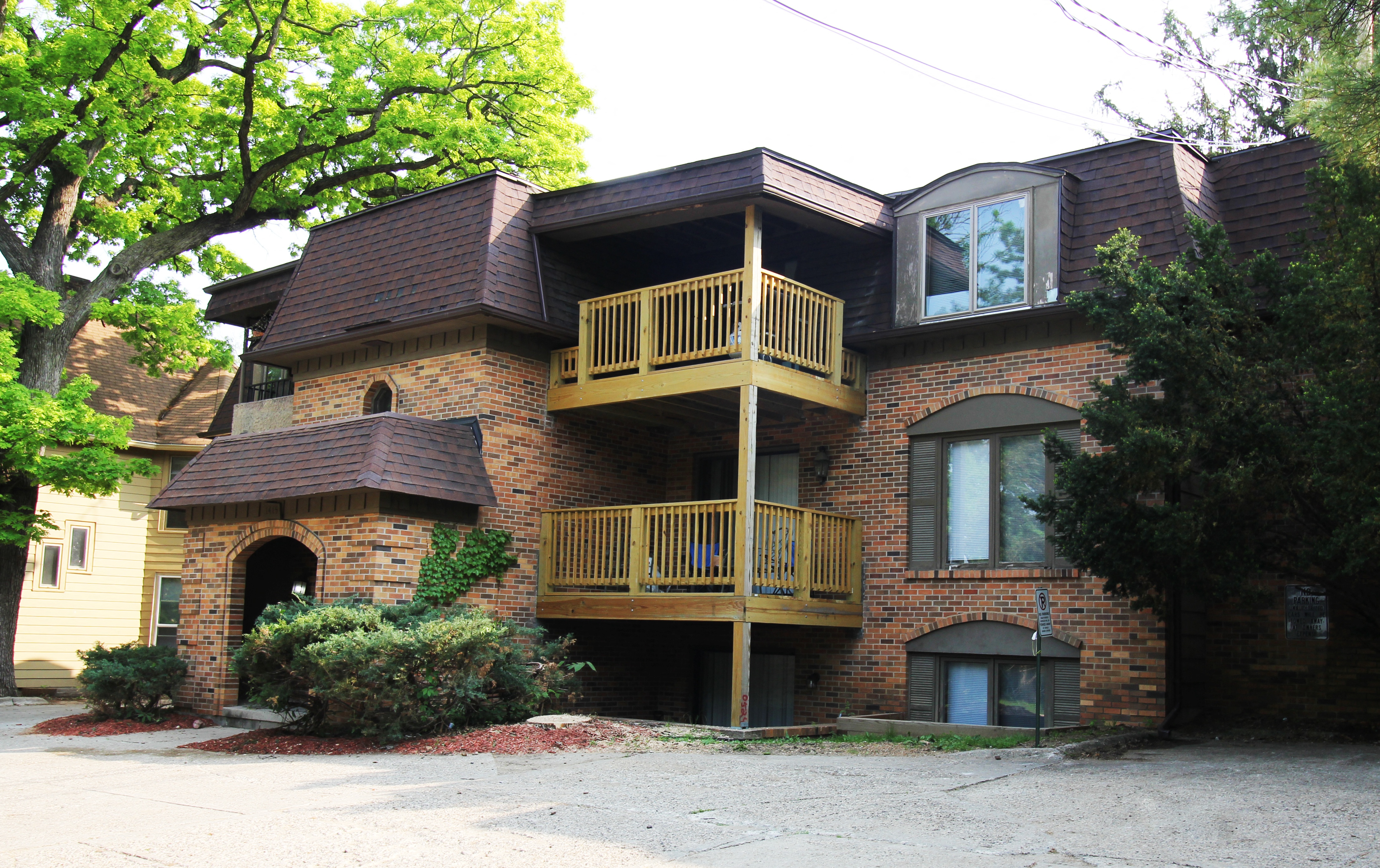 Beaverdale Housing LLC Apartments in Des Moines, IA