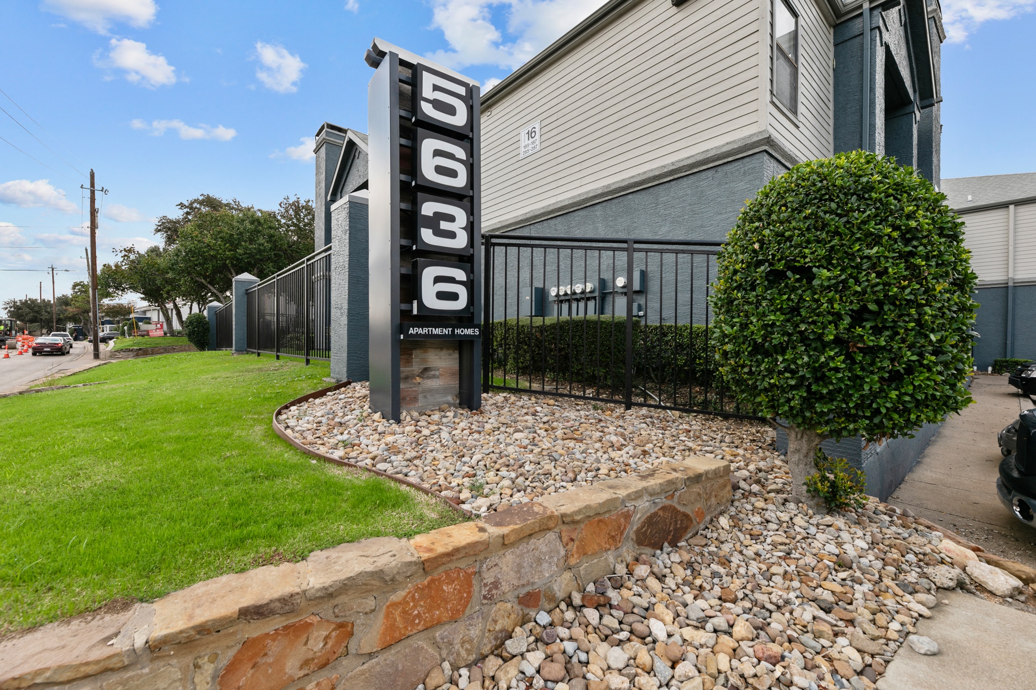 Signage at 5636 Apartment Homes, Dallas, 75254