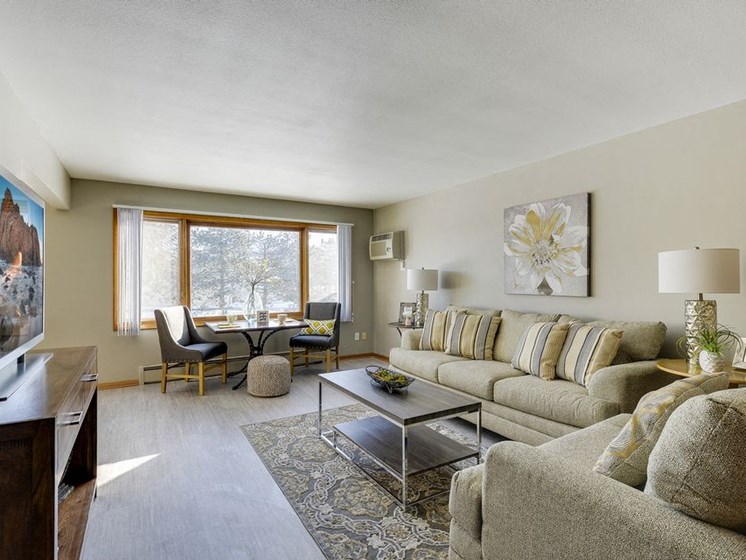 Edina Galleria Flats 7008 Sandell