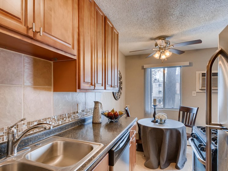 Whittier Flats - 3105 Pleasant Avenue