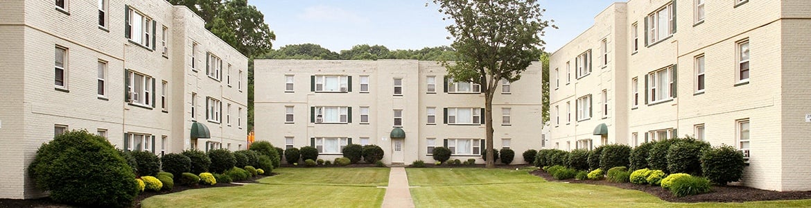 Parkside Gardens  Apartments in Euclid, OH