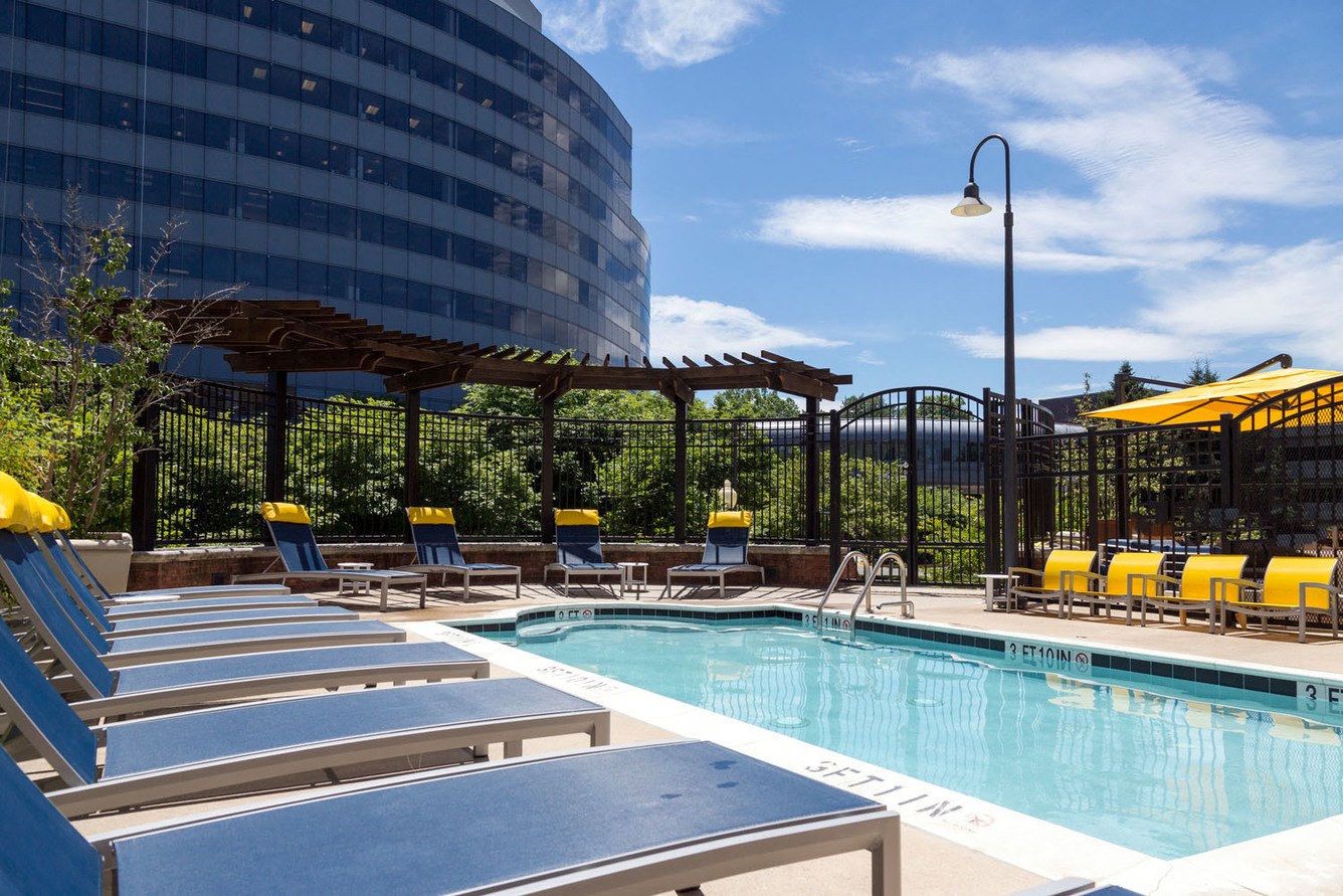 Dwell Vienna Metro Apartments in Fairfax, VA