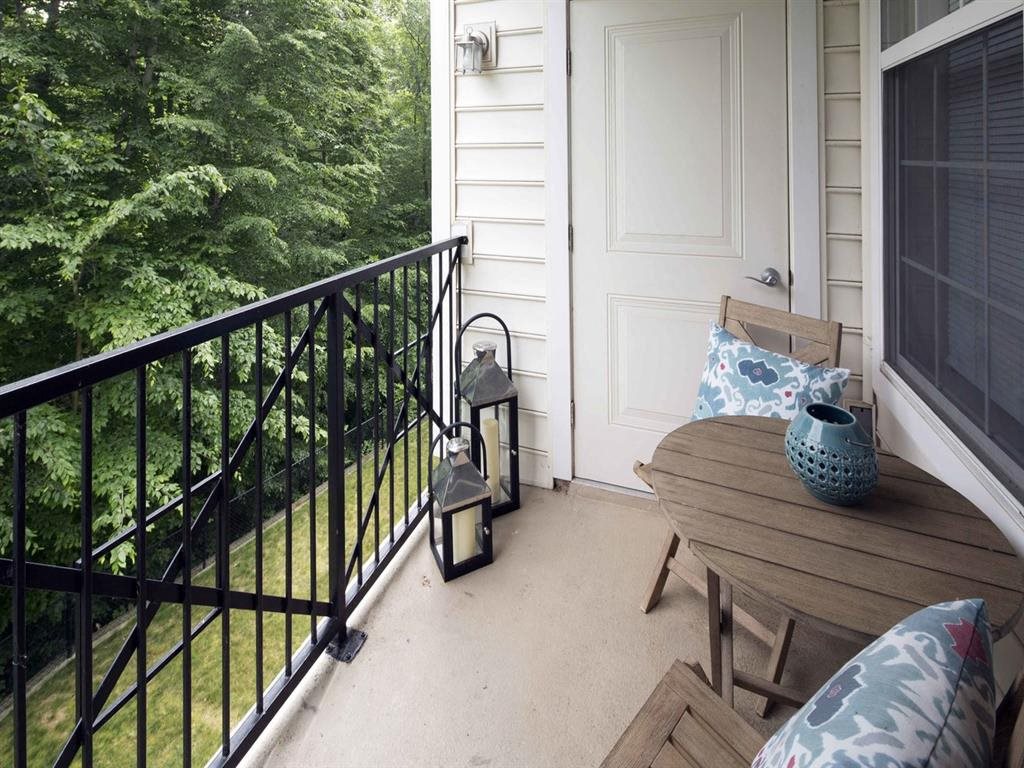 Photos and Video of Dwell Vienna Metro in Fairfax, VA