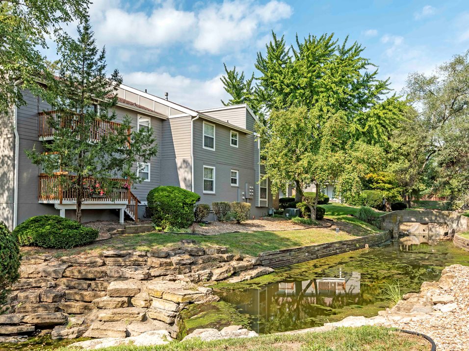 Photos and Video of Corinth Paddock in Prairie Village, KS