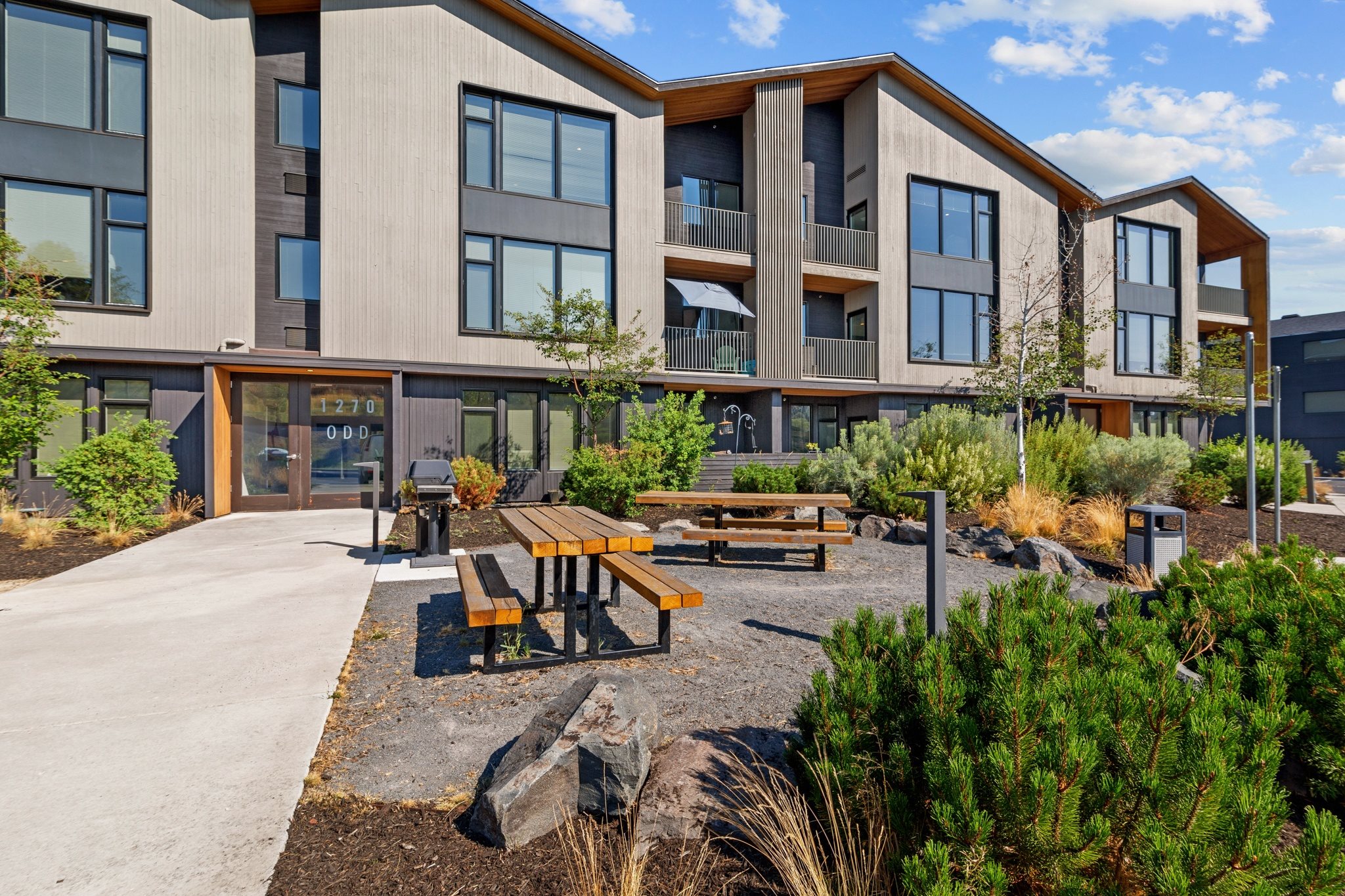 RangeApartments_Bend_OR_Exterior
