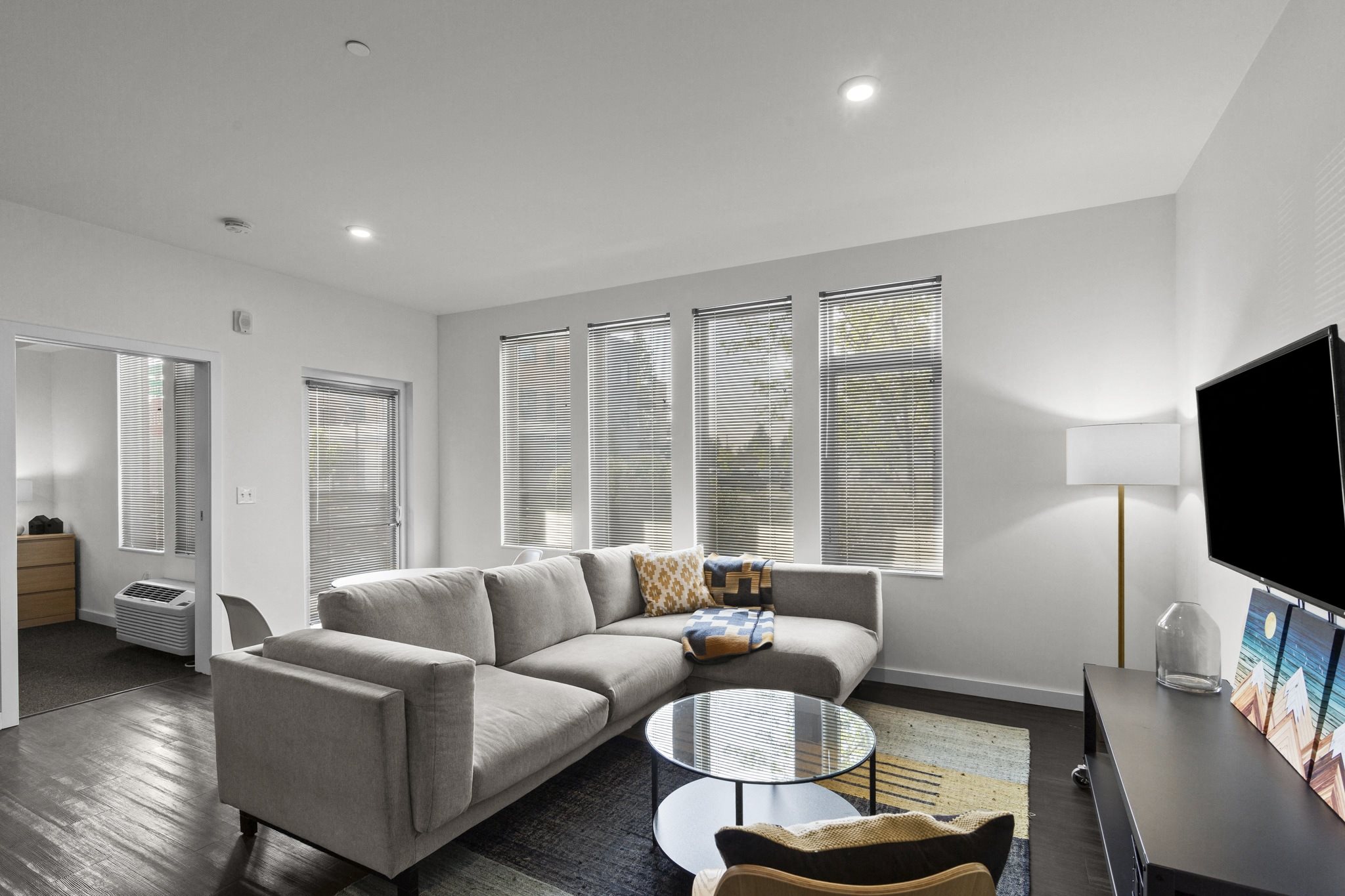 RangeApartments_Bend_OR_LivingRoom3