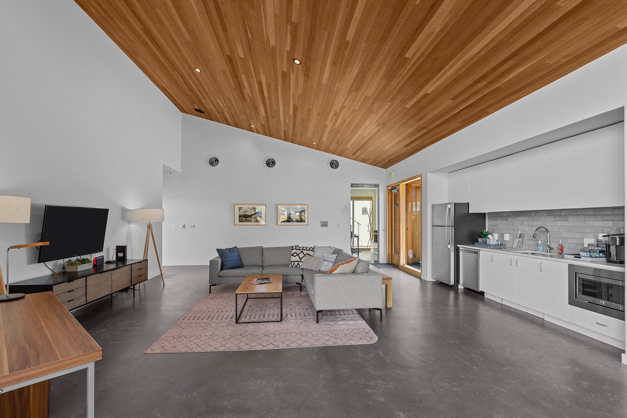 RangeApartments_Bend_OR_CommunityRoom
