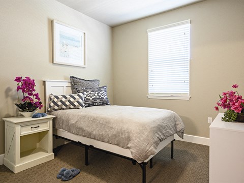 Bedroom interiors at The Oaks at Paso Robles, Paso Robles
