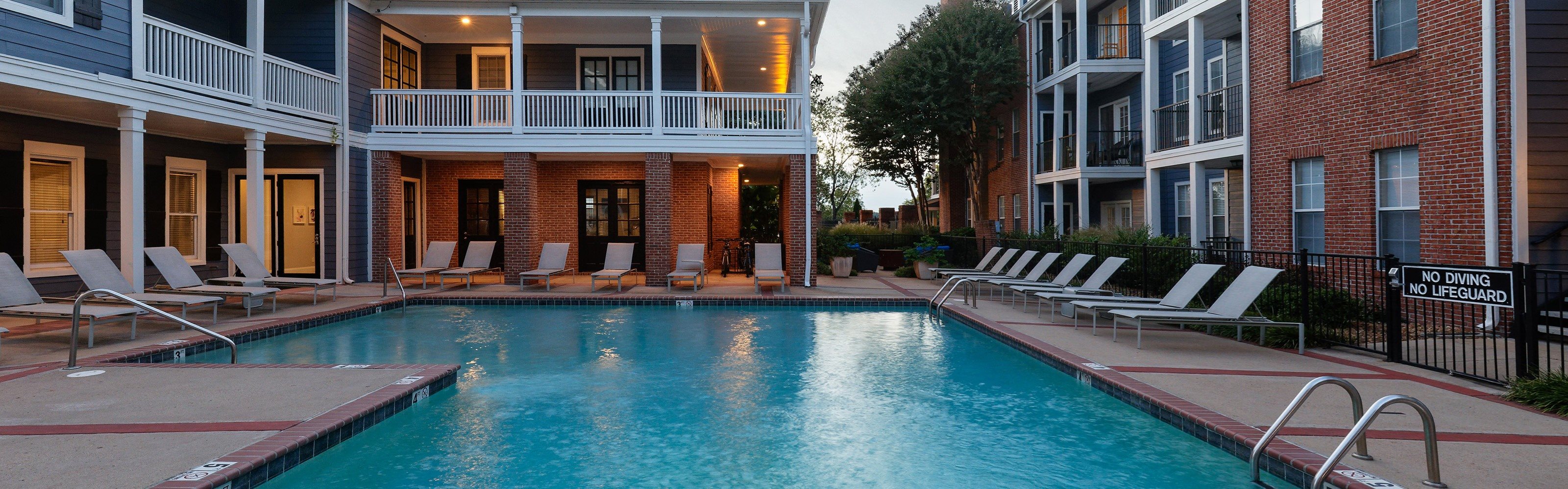 Island Park/Harbor Town Square - Resort-style pool with sundeck