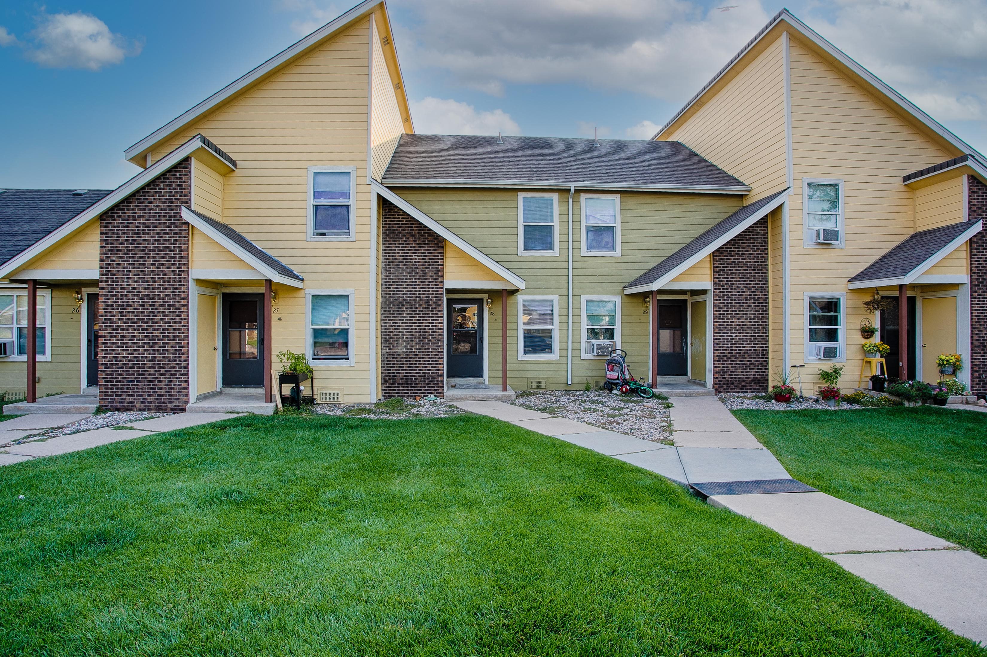 Photos and Video of Cottonwood in Windsor, CO