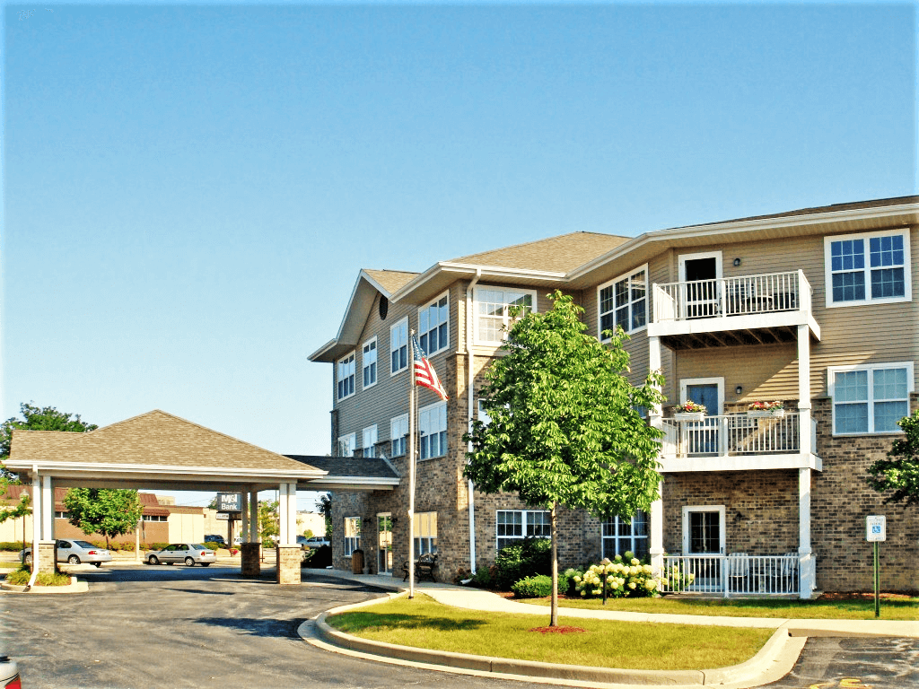 Marquette Manor Apartments In Milwaukee Wi