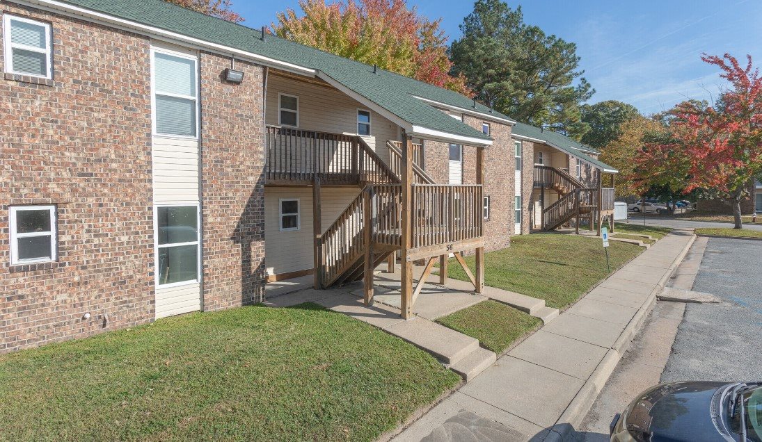 Colony Square Apartments Apartments in Newport News, VA