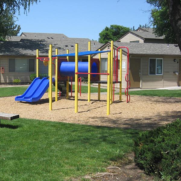 Rogue Valley Apartments White City Ii 7655 Garrison Way White City Or Rentcafe