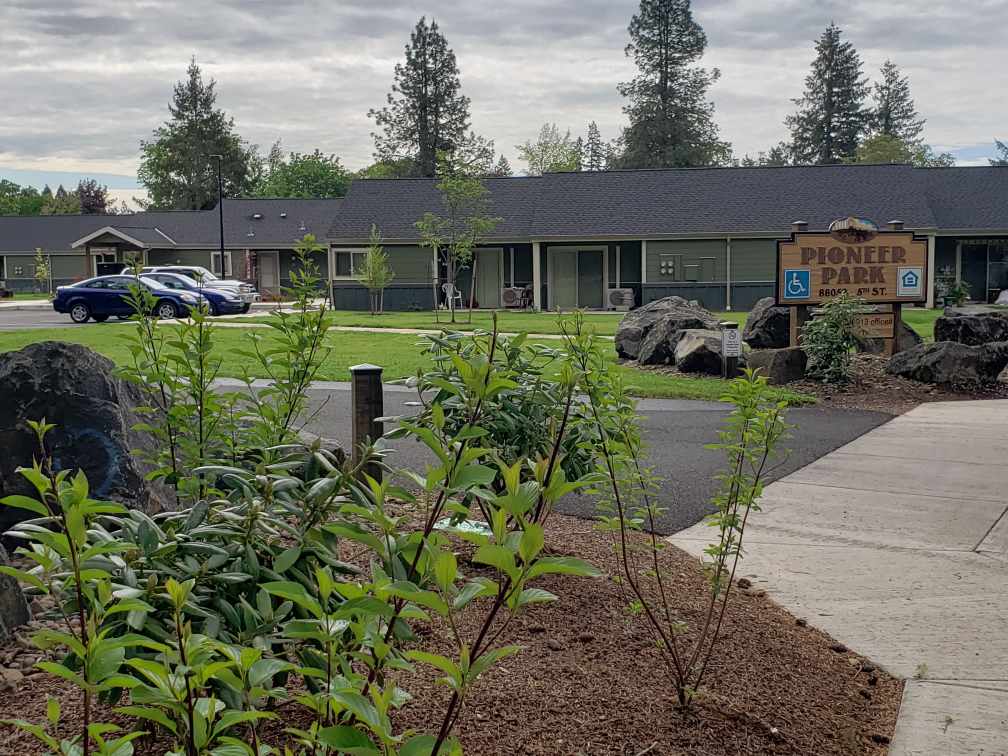 Pioneer Park Apartments 88059 5th St Veneta Or Rentcafe