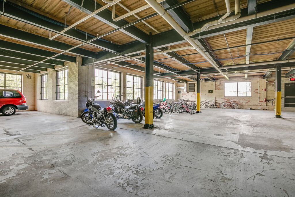 Parking Garage