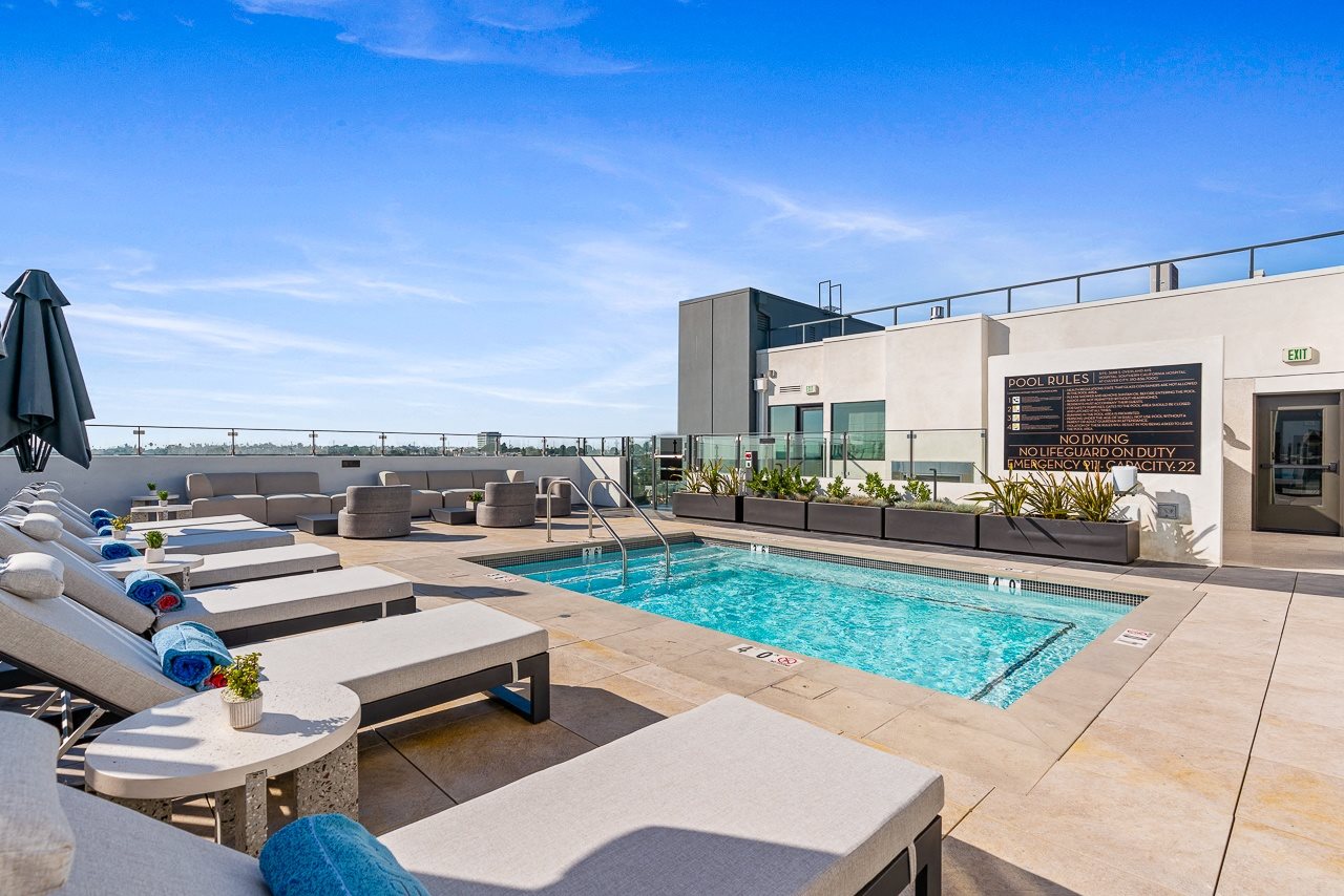 Residences for Rent in Palms, Los Angeles Venue Apartments