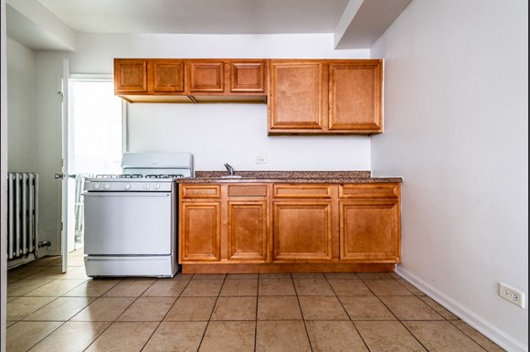 Kitchen of 7715 S South Shore Dr Apartments in Chicago