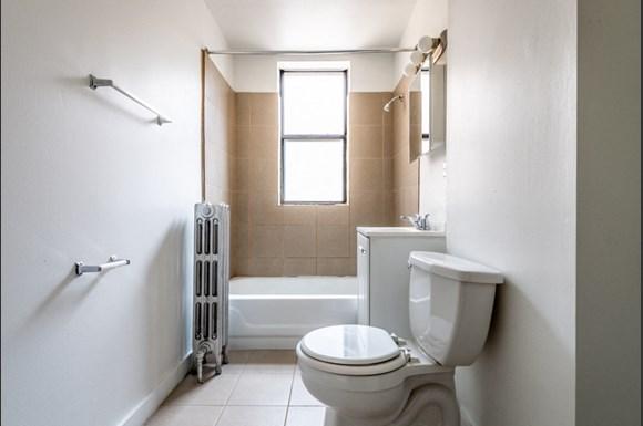 Bathroom of 1734 E 72nd St Apartments in Chicago