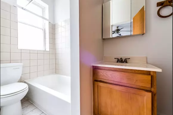 Bathroom 4720 S Drexel Apartments in Chicago