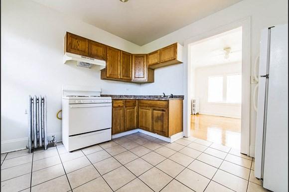 Kitchen of  6356 S Francisco Ave Apartments in Chicago