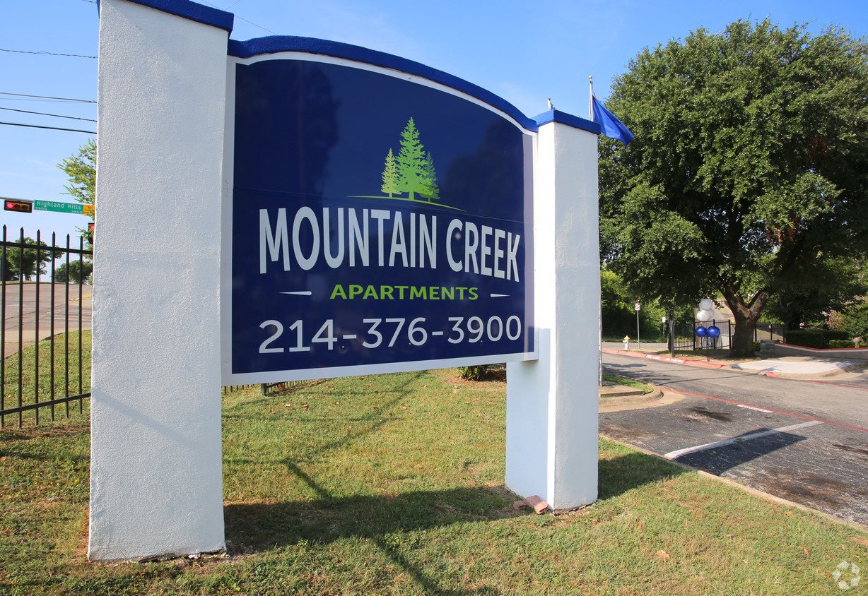 Photos And Video Of Mountain Creek Apartments In Dallas