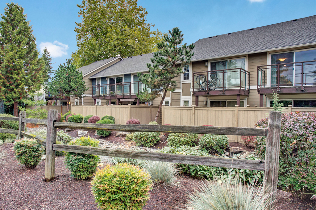 Vermont Apartments Kenmore, WA Weidner