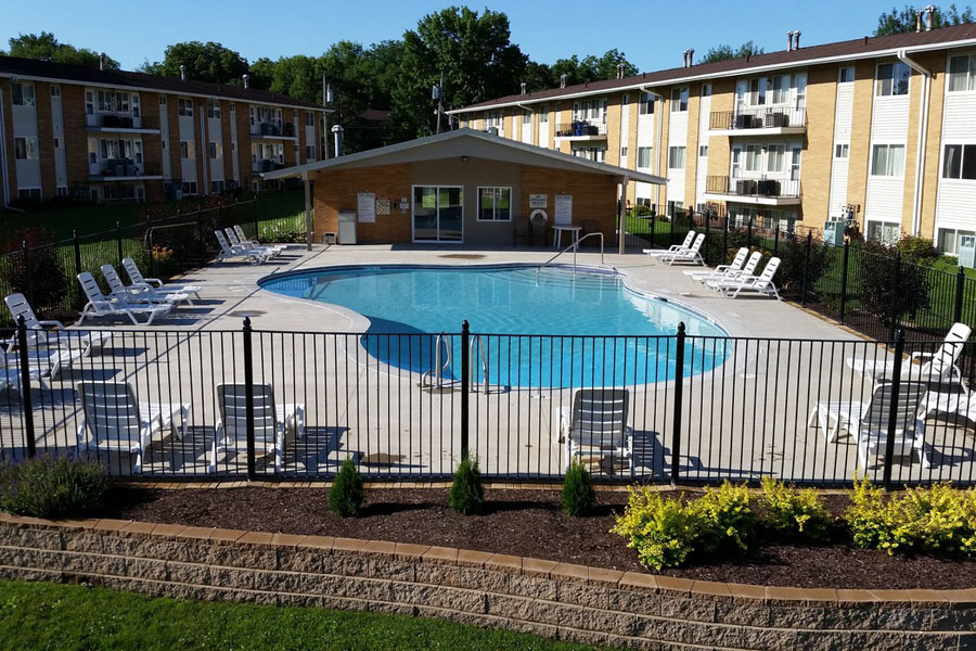 Coralville, IA Apartments for Rent Scotsdale Photos