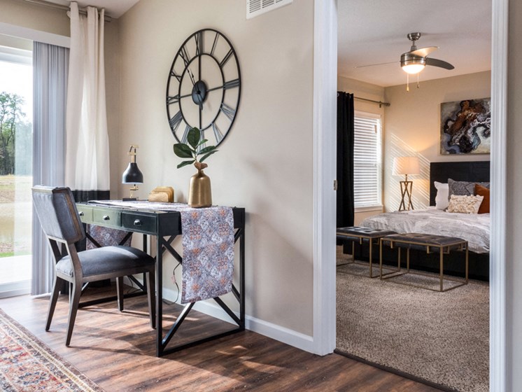 Reynoldsburg OH Apartment Rentals Redwood Blacklick Point Den