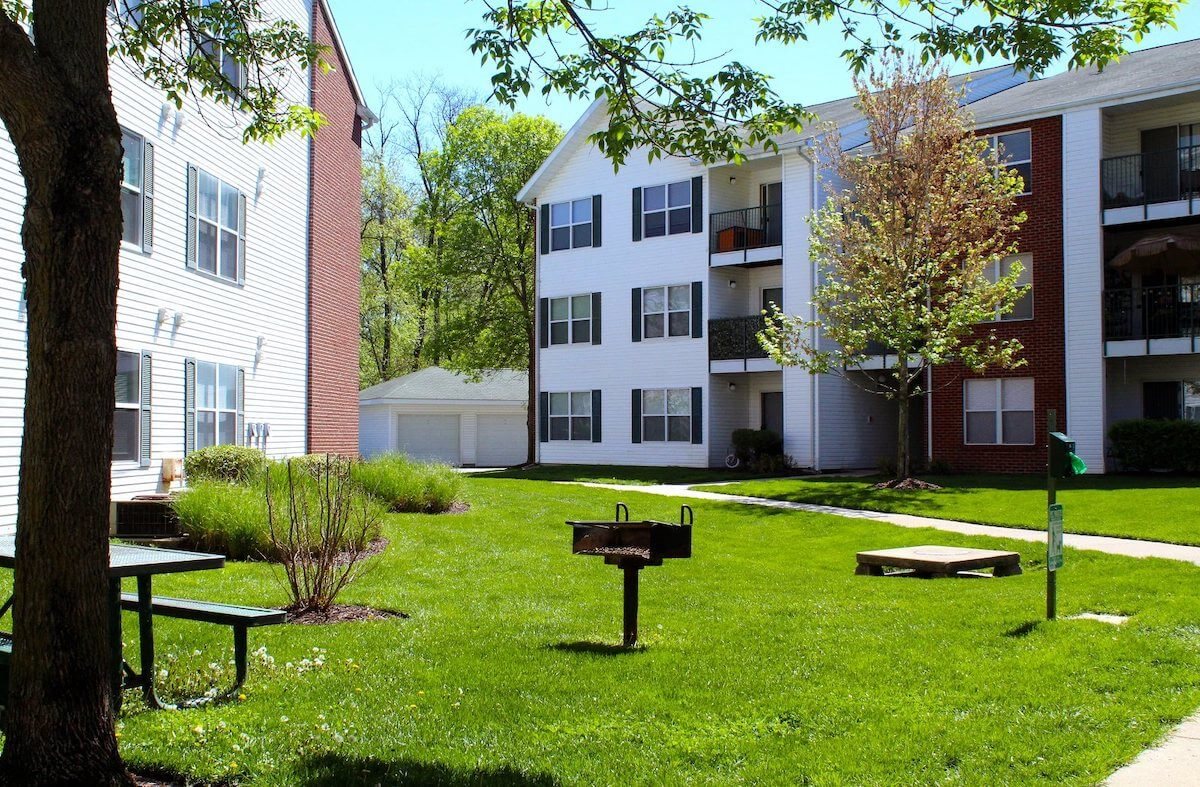 Park Commons Apartments in Valley Park, MO