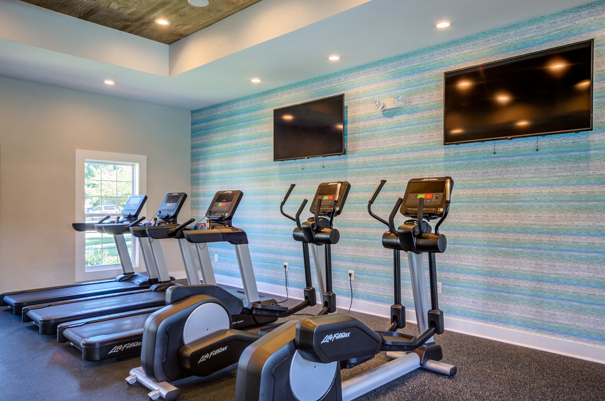 Reserve at Town Center fitness center - Sterling, VA