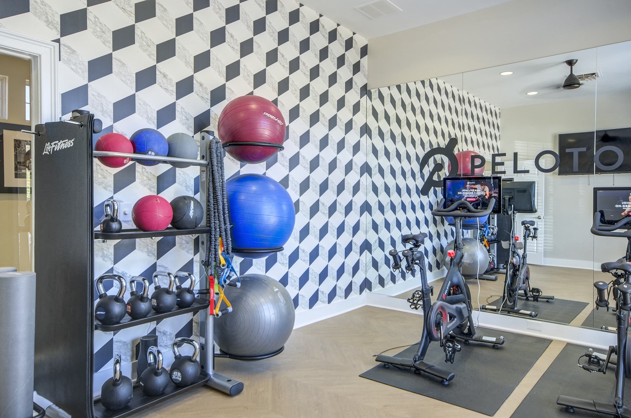 Reserve at Town Center yoga and spin room - Sterling, VA