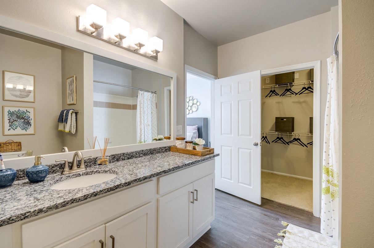 Reserve at Town Center model apartment kitchen area - Sterling, VA