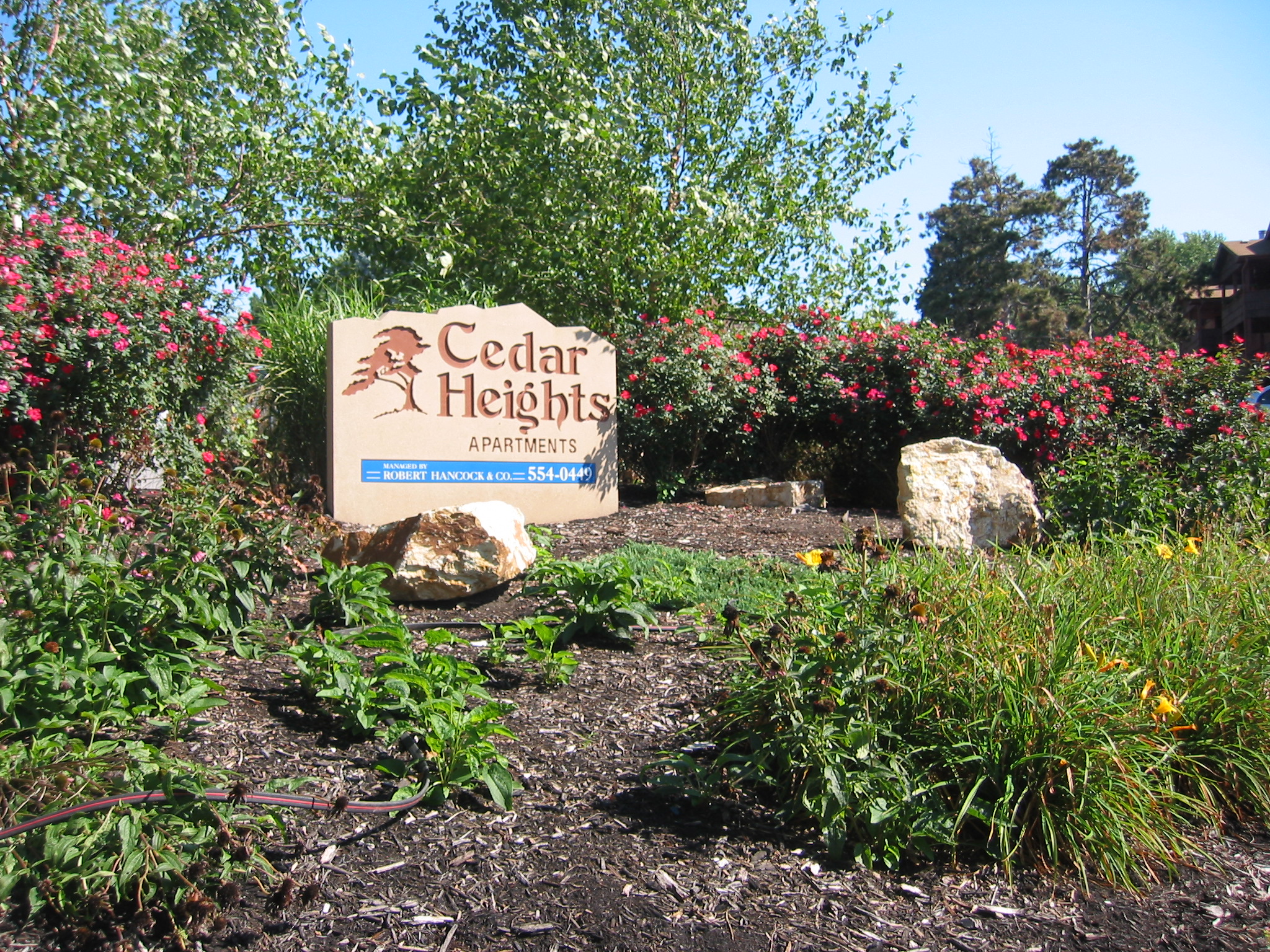 Cedar Heights Apartments in Omaha, NE