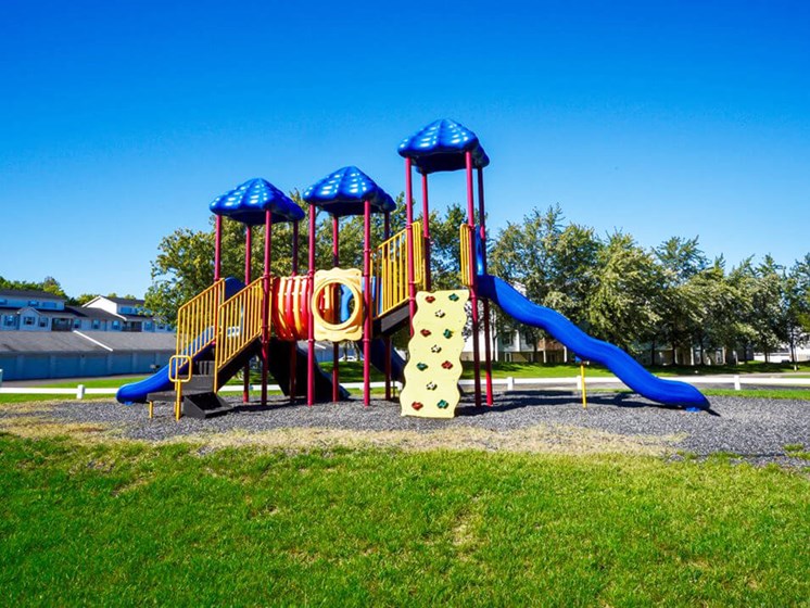 playground at Crown Pointe Apartments