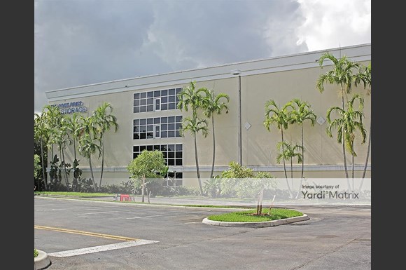 Pembroke Pines Self Storage 10806 Blvd Cafe Pembroke Pines Self Storage 10806, Pembroke Pines Public Storage