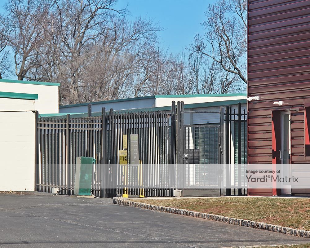 Extra Space Storage 1660 Oak Tree Road Edison Rentcafe