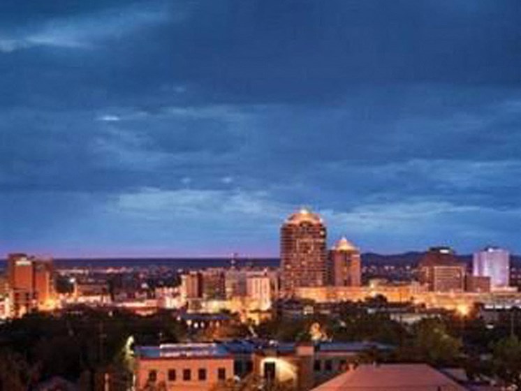 Evening City View Apartments for rent in Albuquerque NM l Villa La Charles