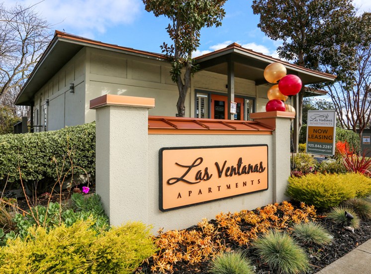 Entry Sign l Las Ventanas Apartments in Pleasanton CA