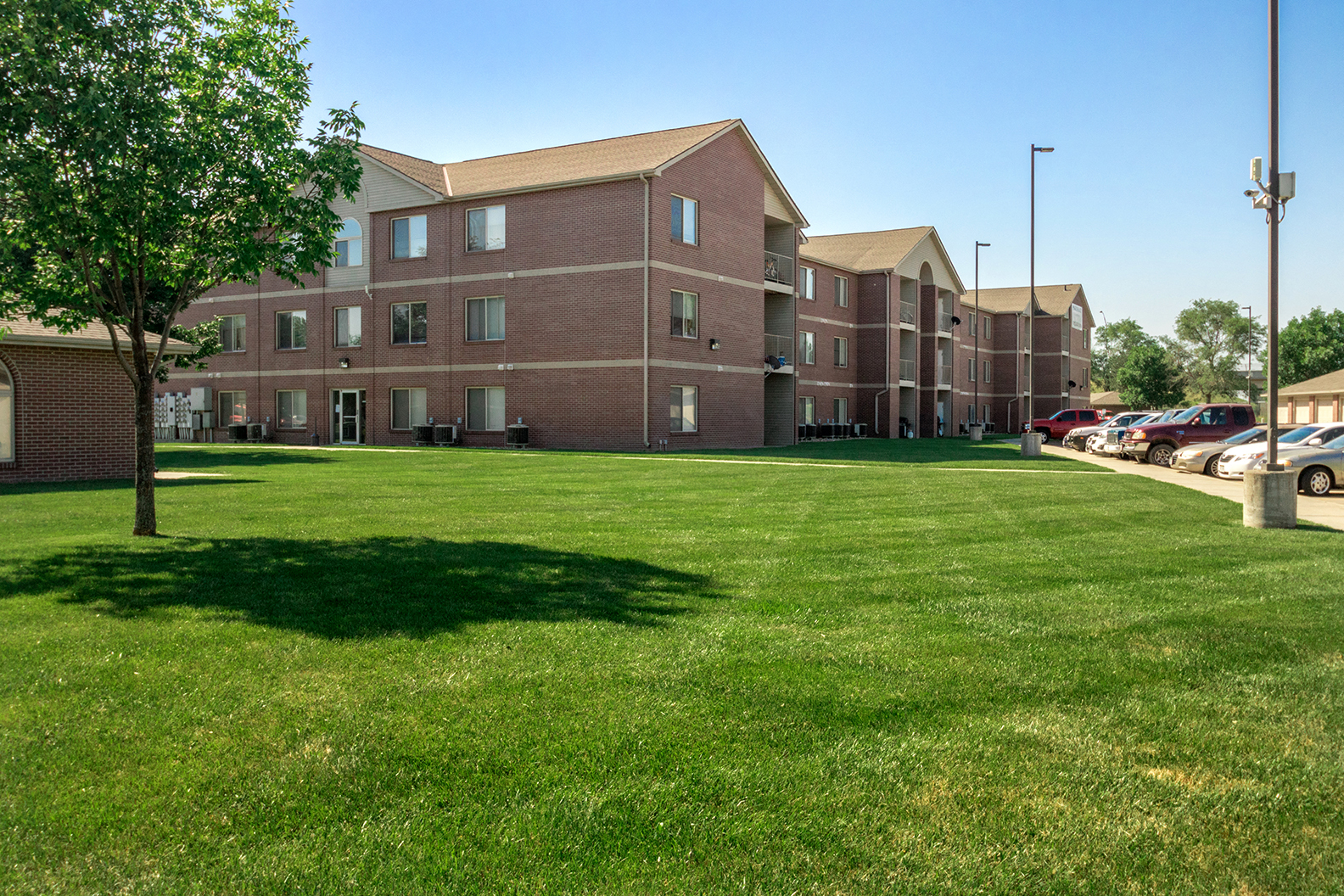 Floor Plans of Marshall Apartments in Lincoln, NE