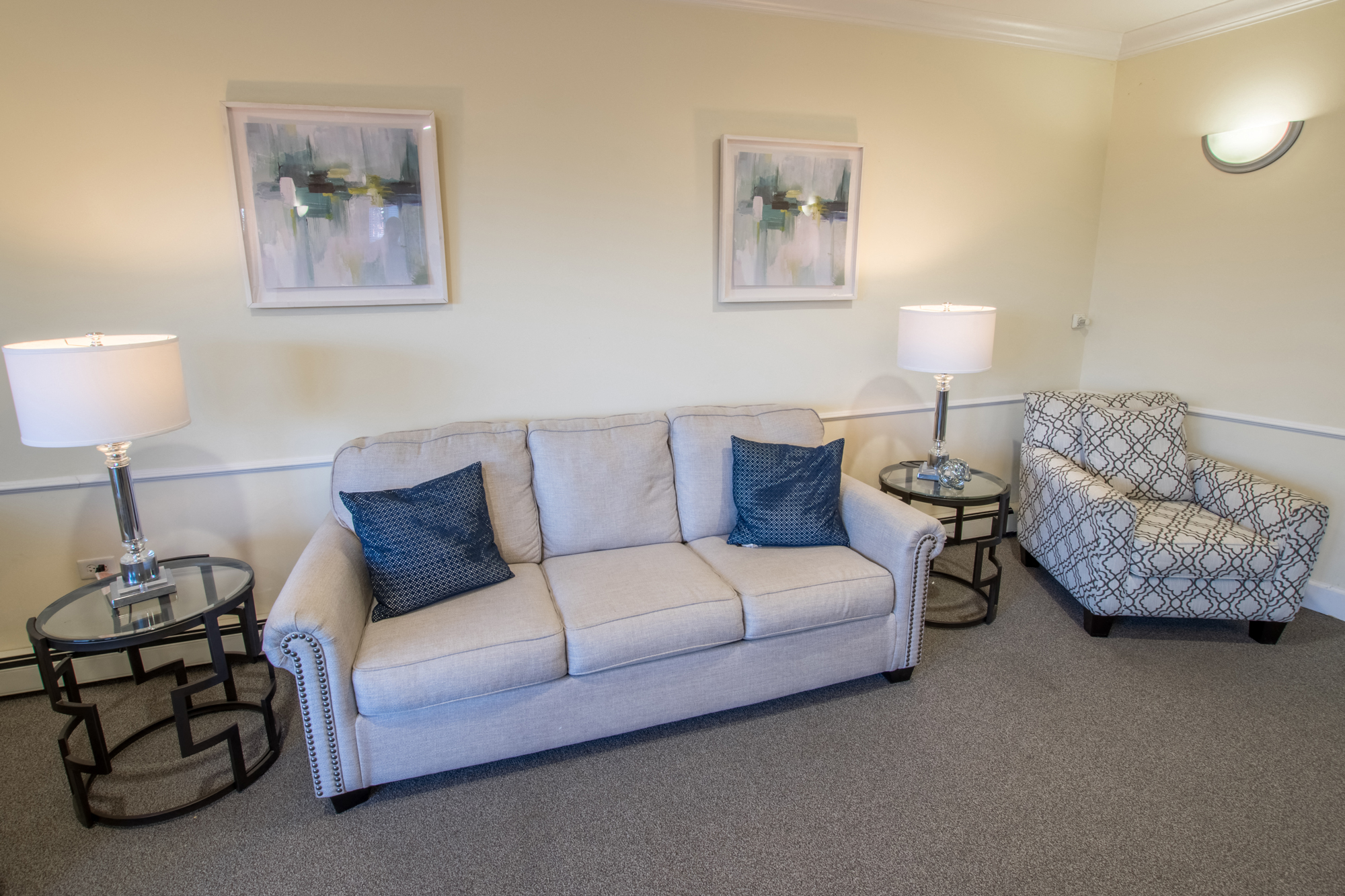 Lakewood Tower Apartments in Lake Villa, IL