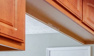 Renovated units include full black appliance package with cherry wood cabinets in select units | Southeast Apartments For Rent | Southpoint Apartments