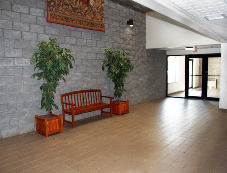 Gallery Photo 16