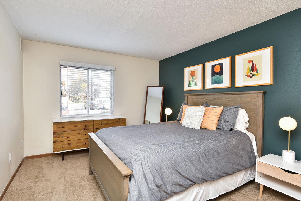 Affordable apartment photos Hills Apartments