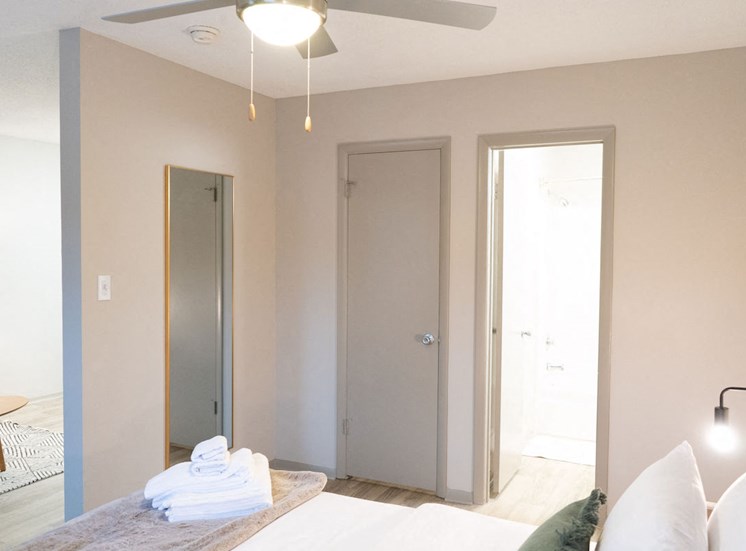 Photos and Video of VUE at Rocket City Apartments in Huntsville, AL