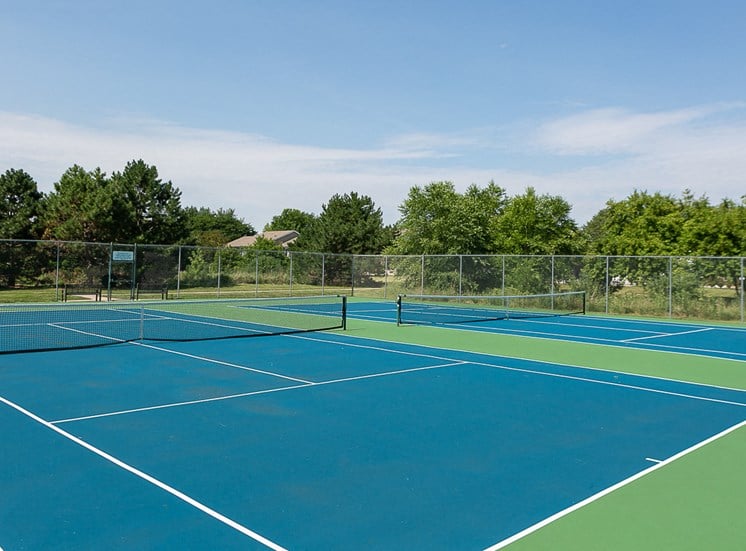 Fairways of Naperville Apartments Tennis Courts