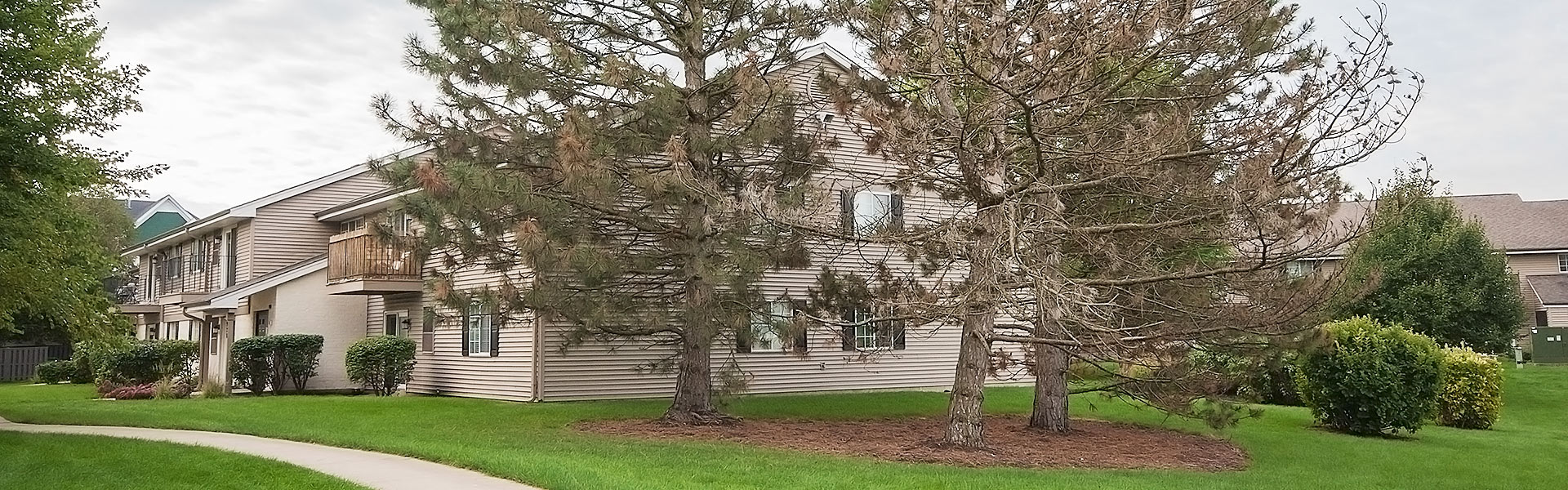 Fairways of Naperville Apartment and Community Amenities