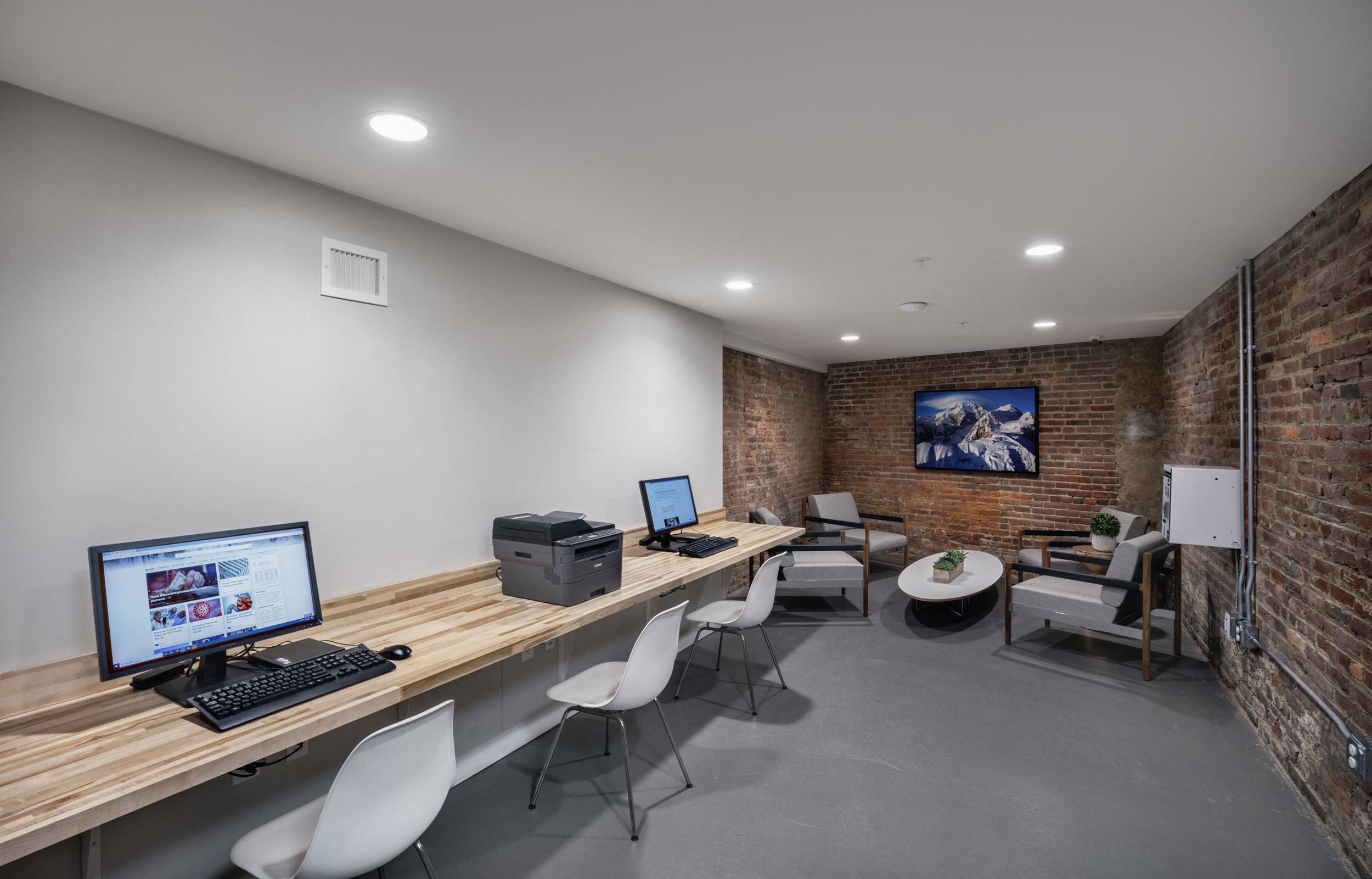Gallery Photo 16